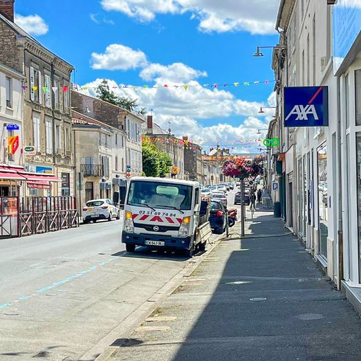 Intervention avec le cabstar dans le centre ville de Fontenay-le-Comte
